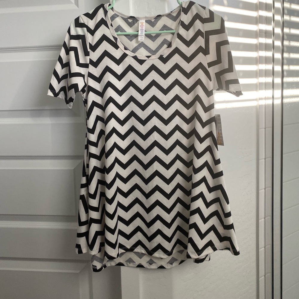 LuLaRoe perfect tee